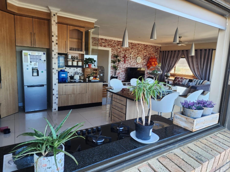 3 Bedroom Property for Sale in Winterstrand Eastern Cape